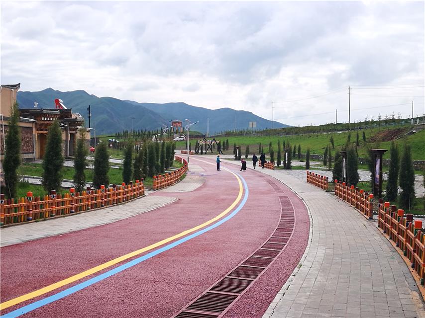 甘肅甘南州夏河縣安果村：吃上“旅游”飯，安心奔小康