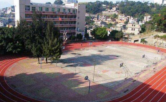 蘭州四城區(qū)初一新生7月23日去對口學(xué)?？窗?>
        </a><em>蘭州四城區(qū)初一新生7月23日去對口學(xué)校看榜</em></li>
    <li><a  target=