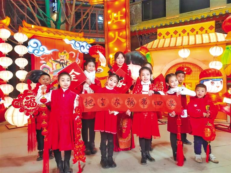 原創(chuàng)音樂電視《全家福》向蘭州市人民拜年！