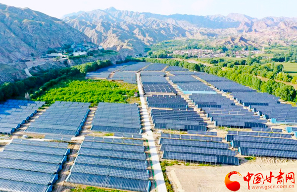 【奮斗百年路 啟航新征程 脫貧攻堅答卷】以村為家，把貧困戶當(dāng)家人——記全國脫貧攻堅先進個人錢有