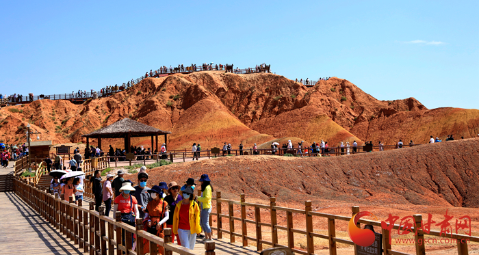 端午假期張掖共接待游客87.05萬人次，實(shí)現(xiàn)旅游收入4.64億元