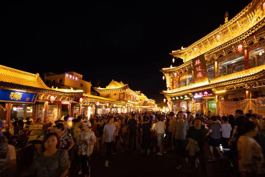 古風(fēng)、華美、浪漫、美味……現(xiàn)實(shí)版“清明上河圖”，就在這里！