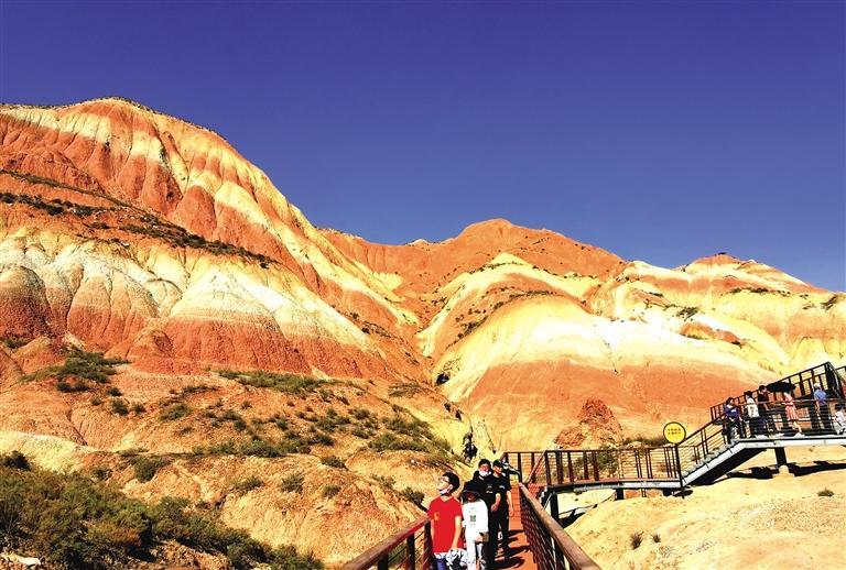 攜程《2021年國(guó)慶假期出游總結(jié)報(bào)告》出爐  西安、上海、北京、西寧、成都成甘肅省主要客源地