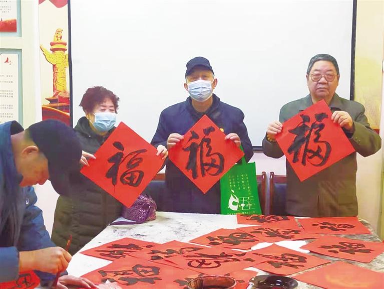 蘭州：“幸福敲門 新春送?！被顒?dòng)情暖萬家