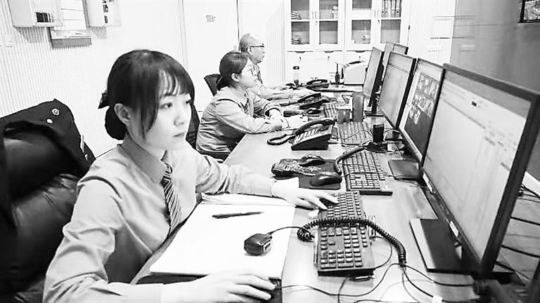 【新春走基層】她在客運(yùn)綜控員崗位上度過(guò)第三個(gè)春節(jié)