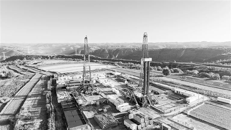 慶陽建成千萬噸油氣生產(chǎn)基地 頁巖油產(chǎn)量186萬噸位居全國(guó)第一