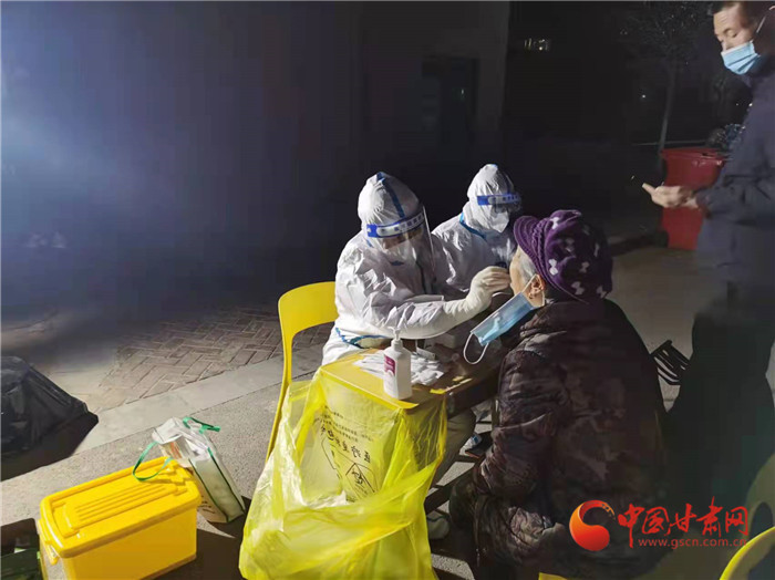 專家詳解新版新冠診療方案：為何輕型病例可以不住院了？