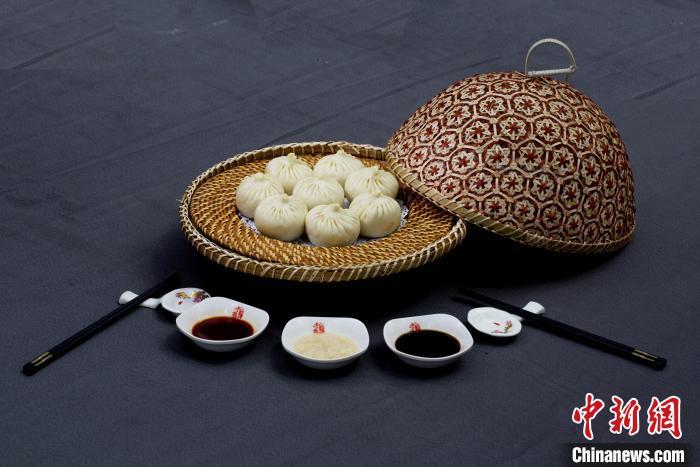 圖為甘肅臨夏回族自治州美味——河州包子。(資料圖) 臨夏州委宣傳部供圖