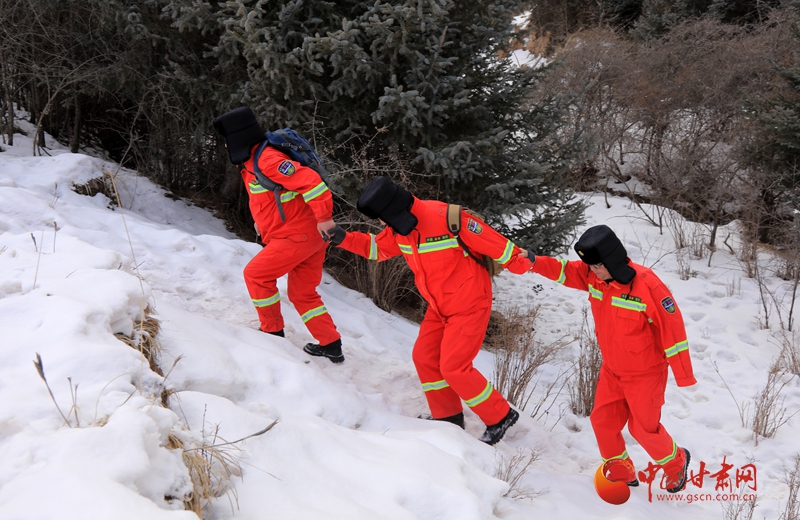 三代接力守護祁連青綠底色
