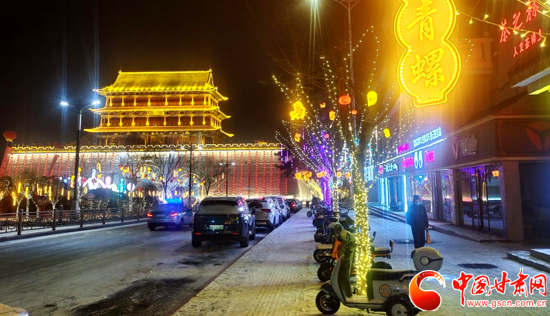 【新春走基層】飛雪似玉！初春的武威雪夜美輪美奐 